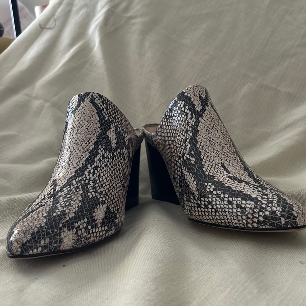 ABLE Snakesjin Heeled Mules 8.5 NWOB